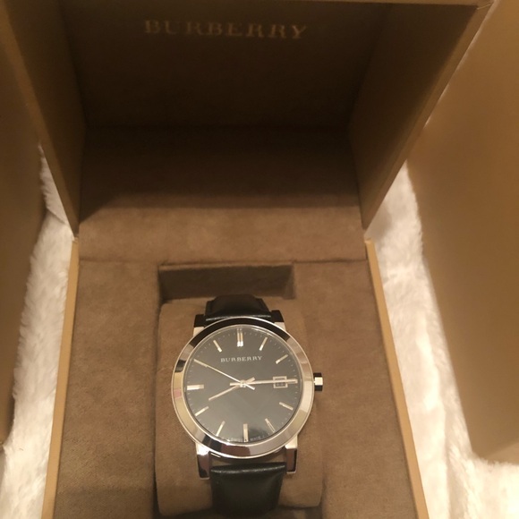 BURBERRY Men’s Watch - Picture 4 of 5